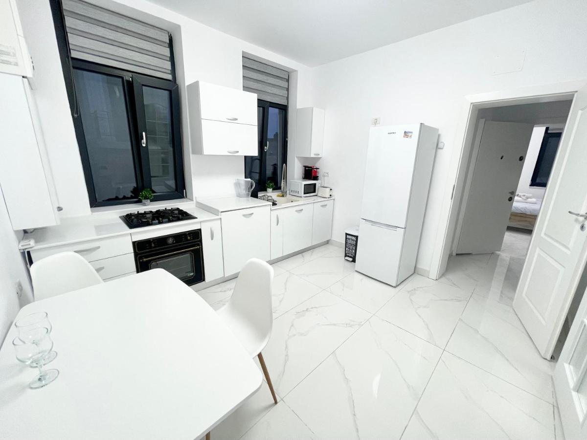 Apollo 2 Apartment *